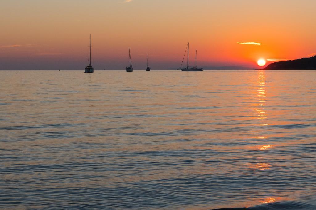 Air Sport Soleil Hotel Hyères Zewnętrze zdjęcie